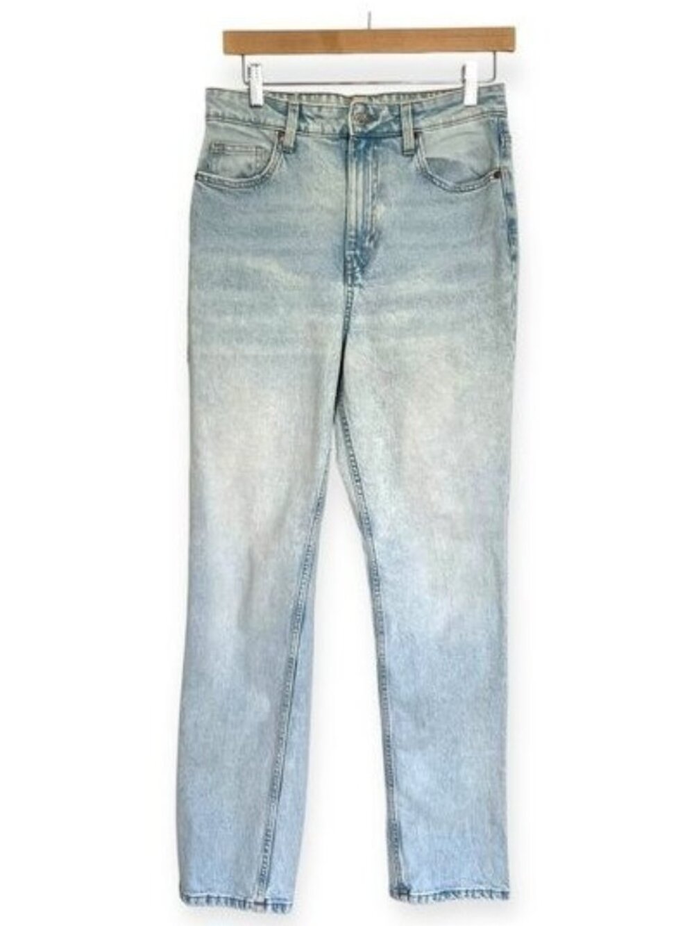 H&M Light Wash High Rise Vintage Mom Jeans Size 6